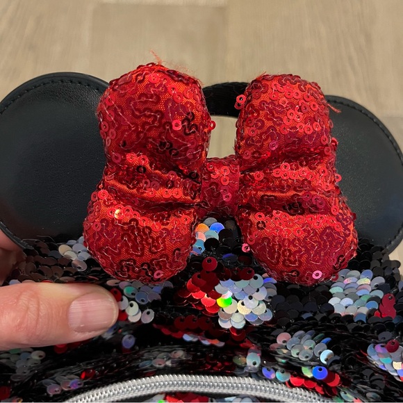 Disney sequin mini backpack - Picture 3 of 8